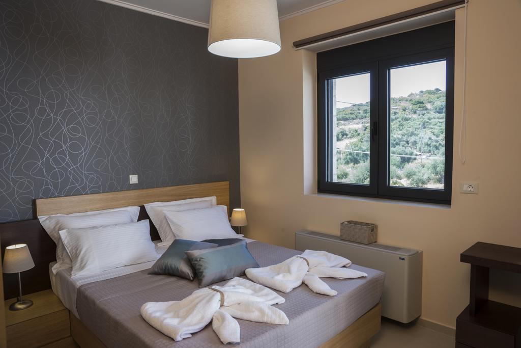 Villa-Azalea Almyrida  Room photo